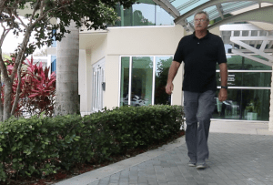Total Knee Replacement Patient Post Surgery - South Florida Orthopaedics